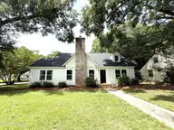403 Bordeaux Street, Jacksonville, NC 28540 — 4-bedroom home in Murrill Subdivision, Jacksonville, NC, photo 4 of 40