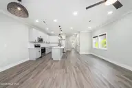 517 N 11th Street, Wilmington, NC 28401 — 3-bedroom home in Brooklyn, Wilmington, NC, photo 8 of 23: Int1