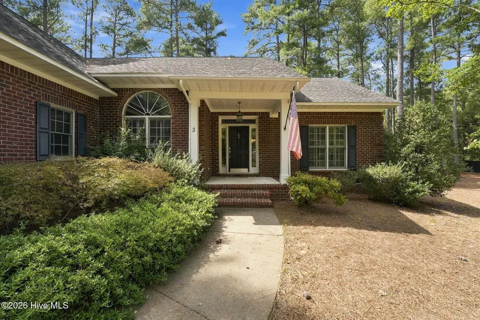 3 Tull Lane, Pinehurst, NC 28374 — 3-bedroom home in Unit 12, Pinehurst, NC, photo 1 of 24: 3-web-or-mls-DSC00710