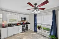 111 Dron Place, Wilmington, NC 28409 — 4-bedroom home in The Thickett, Wilmington, NC, photo 9 of 37: 111DronPlace-20