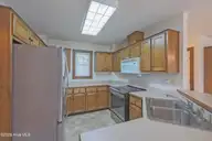 215 S Johnson Street, Beulaville, NC 28518 — 3-bedroom home, Beulaville, NC, photo 6 of 37