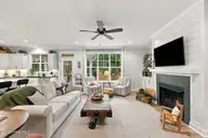 512 Longleaf Drive, West End, NC 27376 — 4-bedroom home in Seven Lakes West, West End, NC, photo 7 of 34: 22-web-or-mls-IMG_8896