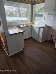 604 Hines Avenue, Kinston, NC 28504 — 3-bedroom home, Kinston, NC, photo 5 of 16: Kitchen