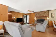 500 Maple Lane, Morehead City, NC 28557 — 3-bedroom home, Morehead City, NC, photo 5 of 29: Living space
