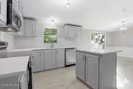 211 Duck Ridge Drive, Pikeville, NC 27863 — 3-bedroom manufactured home in Duck Ridge, Pikeville, NC, photo 9 of 28: 17-211 Duck Ridge Dr-17