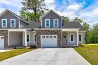 552 Timbercrest Circle, Bolivia, NC 28422 — 3-bedroom townhome in Autumn Trail, Bolivia, NC, photo 2 of 37: SIMILAR HOME