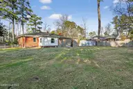 2714 Princess Place Drive, Wilmington, NC 28405 — 3-bedroom home in Willowdale, Wilmington, NC, photo 6 of 31: 06_2714_Princess_Pl_Dr_Wilmington_NC_284