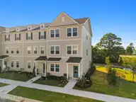 257 Pelican Flight Loop, Wilmington, NC 28412 — 4-bedroom townhome in Riverlights, Wilmington, NC, photo 4 of 66