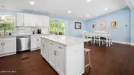 272 Bay Shore Drive, Chocowinity, NC 27817 — 3-bedroom waterfront manufactured home in Pleasant Waters, Chocowinity, NC, photo 13 of 67: 55-web-or-mls-272 Bay Shore Drive-53