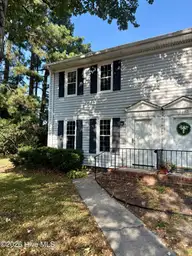 2251 Nash Place N, Wilson, NC 27896 — 2-bedroom condo in Nash Place, Wilson, NC, photo 2 of 26: IMG_0411