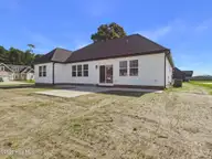 101 Lands End Drive, Elizabeth City, NC 27909 — 4-bedroom waterfront home in Tooley Harbor, Elizabeth City, NC, photo 6 of 45: CAM06278G6-PR0091-STILL005