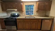 168 Riverview Drive, Vass, NC 28394 — 3-bedroom waterfront manufactured home in Riverview Acres, Vass, NC, photo 16 of 75