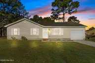 434 Oregon Trail, Hubert, NC 28539 — 3-bedroom home in Timber Ridge, Hubert, NC, photo 1 of 44: 1-web-or-mls-434 Oregon Trail 91_2