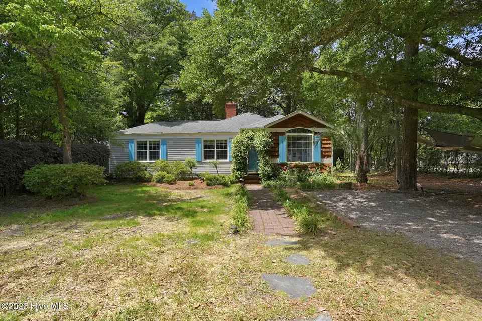 902 Bryan Avenue, Wilmington, NC 28403 — 3-bedroom home in Highwood Park, Wilmington, NC, photo 1 of 36: 1-web-or-mls-dsc08713
