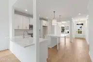 212 Windswept Lane, Beaufort, NC 28516 — 4-bedroom home in Beaufort Club, Beaufort, NC, photo 16 of 49: Kitchen with Island