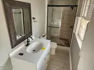 2900 Carey Road, Kinston, NC 28504 — 3-bedroom home, Kinston, NC, photo 17 of 23: MASTER BATH