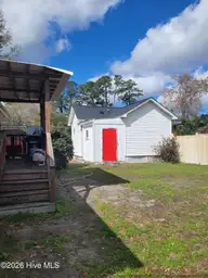 5027 Oleander Drive, Wilmington, NC 28403 — 4-bedroom home in Piney Woods, Wilmington, NC, photo 11 of 16