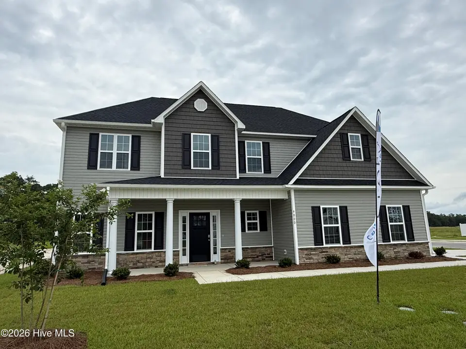 4000 Bluewater Boulevard, New Bern, NC 28562 — 4-bedroom home in Bluewater Rise, New Bern, NC, photo 1 of 17: IMG_0784