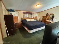3205 Deanswood Drive, Kinston, NC 28504 — 4-bedroom manufactured home, Kinston, NC, photo 10 of 19: IMG_0828