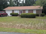 221 Seminole Trail, Wilmington, NC 28409 — 3-bedroom home in Tanglewood, Wilmington, NC, photo 1 of 16