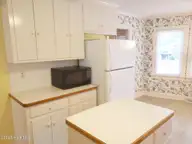 1113 Parkside Drive NW, Wilson, NC 27896 — 3-bedroom home in Forest Hills, Wilson, NC, photo 15 of 29: KITCHEN VW 4