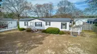 769 Driftwood Drive, Hampstead, NC 28443 — 3-bedroom manufactured home in Gabes Point, Hampstead, NC, photo 11 of 42: untitled-11