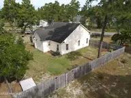 111 Crystal Road, Southport, NC 28461 — 3-bedroom home in Boiling Spring Lakes, Southport, NC, photo 7 of 20: DJI_0543