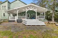 909 Cobia Lane, Wilmington, NC 28409 — 4-bedroom waterfront home in Dolphin Bay, Wilmington, NC, photo 3 of 60