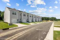 1034 Bayard Wootten Way, New Bern, NC 28562 — 3-bedroom townhome in Clock Road Townhomes, New Bern, NC, photo 5 of 37: 5-web-or-mls-DSC_1169_1