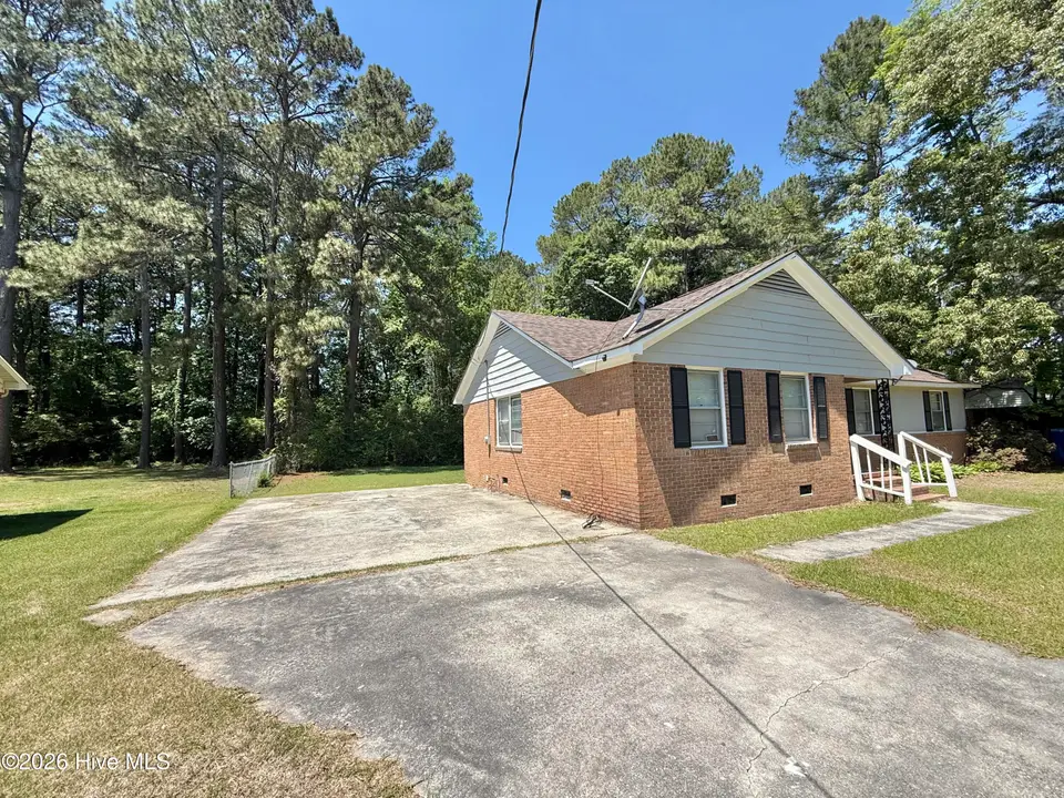 124 Martin Sasser Drive, Rocky Mount, NC 27801 — 3-bedroom home in Hazelwood, Rocky Mount, NC, photo 1 of 26: IMG_4540