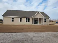 657 Bright Harvest Drive, Maysville, NC 28555 — 3-bedroom home in Batchelors Cove, Maysville, NC, photo 5 of 6: Similar Build