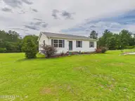 117 Fawnwood Place, Carthage, NC 28327 — 3-bedroom home, Carthage, NC, photo 3 of 39: CAM04094G0-PR0096-STILL003
