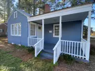 1306 N Respess Street, Washington, NC 27889 — 3-bedroom home, Washington, NC, photo 3 of 18: 1306 N Respess Street - front view 2