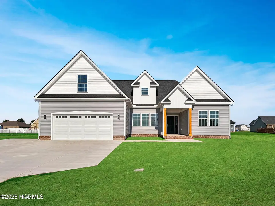 1006 Staysail Street, Elizabeth City, NC 27909 — 5-bedroom home in Tooley Harbor, Elizabeth City, NC, photo 1 of 43: Front of Home