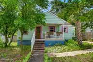 606 Ivey Circle, Wilmington, NC 28401 — 1-bedroom home in Woodlawn, Wilmington, NC, photo 1 of 26: 606 Ivey Circle