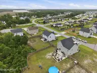 284 E Ivybridge Drive, Hubert, NC 28539 — 3-bedroom waterfront home in Kingsbridge II, Hubert, NC, photo 24 of 55