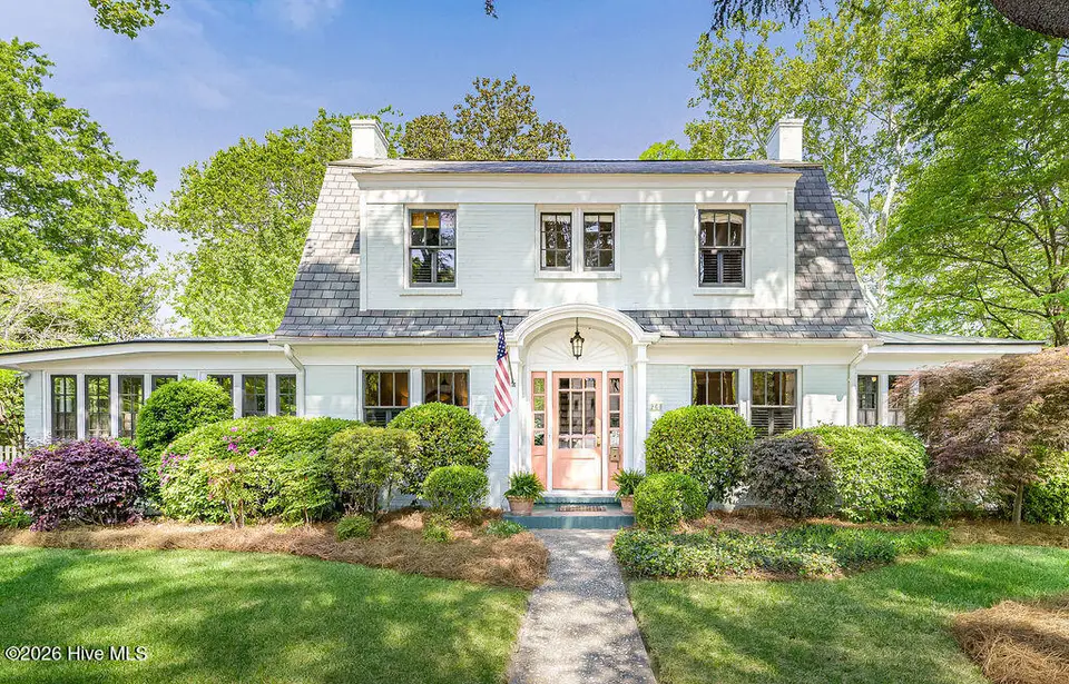 260 S Ashe Street, Southern Pines, NC 28387 — 4-bedroom home in Downtown, Southern Pines, NC, photo 1 of 43: 260 S. Ashe Street.