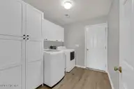 7115 Brittany Lakes Drive, Wilmington, NC 28411 — 4-bedroom waterfront home in Brittany Lakes, Wilmington, NC, photo 13 of 37