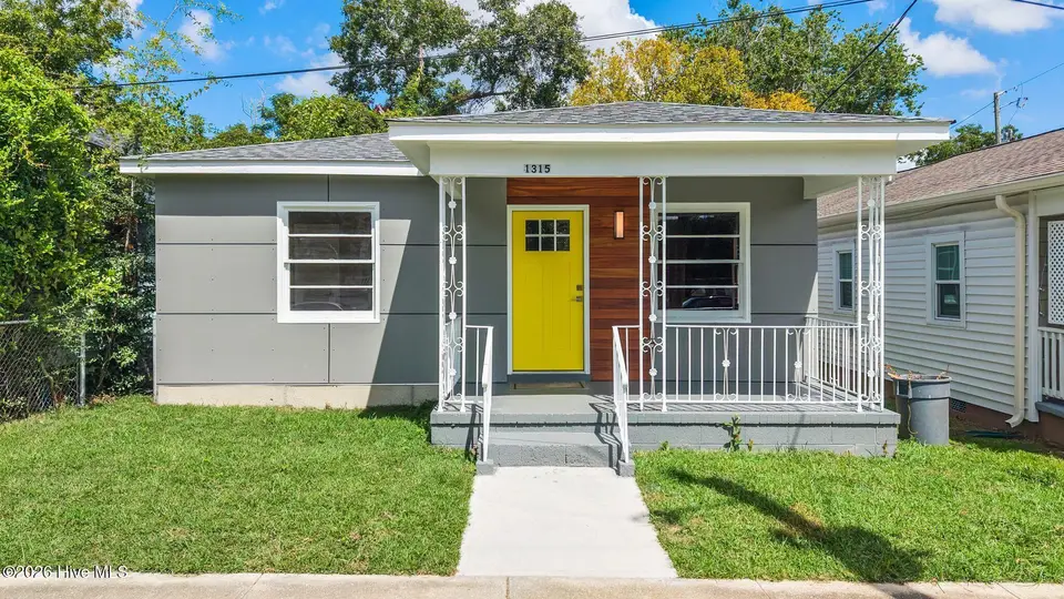 1315 Church Street, Wilmington, NC 28401 — 3-bedroom home in Castle Dock, Wilmington, NC, photo 1 of 43: 1_DJI_20260904121414_0007_D