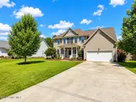 209 Middle Ridge Drive, Hubert, NC 28539 — 4-bedroom home in Trailwood, Hubert, NC, photo 2 of 66