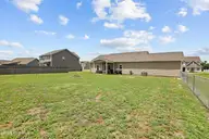 210 Weeping Willow Drive, La Grange, NC 28551 — 3-bedroom home in Willow Pond, La Grange, NC, photo 5 of 27: 04-210 Weeping Willow Dr-6