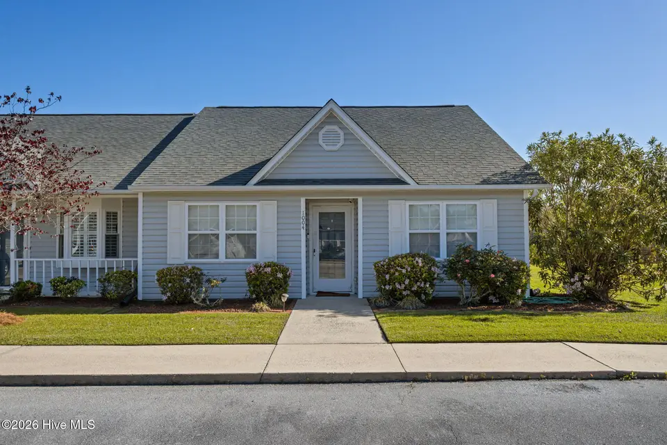 303 Barbour Road 1004, Morehead City, NC 28557 — 3-bedroom condo in The Courtyard, Morehead City, NC, photo 1 of 29: 303 Barbour Rd 1004