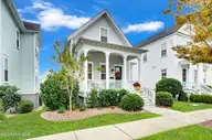 303 E Water Street, Washington, NC 27889 — 3-bedroom waterfront home in Moss Landing, Washington, NC, photo 3 of 48: 303 East Water St-2