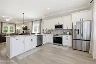 7205 Sound Drive, Emerald Isle, NC 28594 — 3-bedroom home in Archers Point, Emerald Isle, NC, photo 15 of 47: 31-web-or-mls-IMG_4466