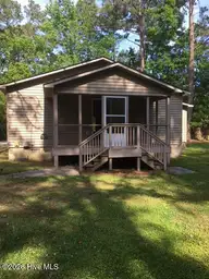 5322 Masonboro Loop Road, Wilmington, NC 28409 — 2-bedroom home, Wilmington, NC, photo 4 of 19: IMG_3124