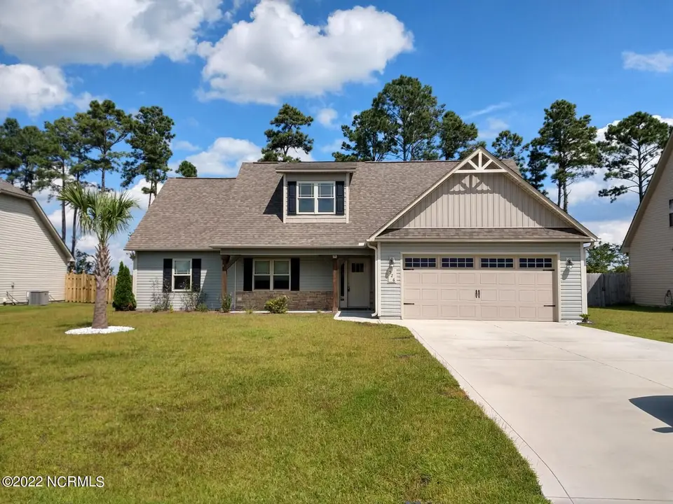 526 Deep Inlet Drive, Sneads Ferry, NC 28460 — 3-bedroom home in Bridgeport, Sneads Ferry, NC, photo 1 of 24