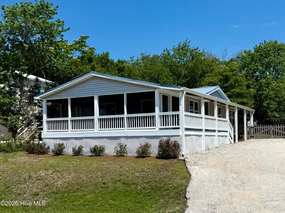 1510 Kings Landing Road, Hampstead, NC 28443 — 2-bedroom waterfront manufactured home in Sidbury Acres, Hampstead, NC, photo 1 of 39