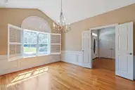 621 Blue Point Drive, Wilmington, NC 28411 — 3-bedroom waterfront home in Blue Point, Wilmington, NC, photo 8 of 74