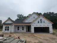 260 Shortleaf Drive, Grimesland, NC 27837 — 3-bedroom home in Kennedy's Crossing, Grimesland, NC, photo 4 of 32
