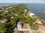 5405 Sunset Lane, Emerald Isle, NC 28594 — 3-bedroom waterfront home in Emerald Isle By The Sea, Emerald Isle, NC, photo 23 of 55: 22-web-or-mls-5405 Sunset Ln 022